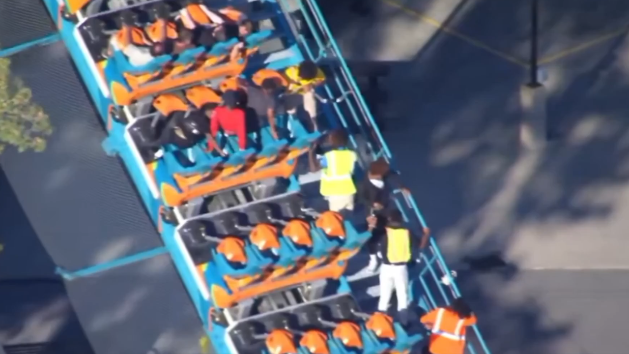Un muerto y varios heridos en accidente en montaña rusa de Estados Unidos: cerraron nueve atracciones | El Colombiano