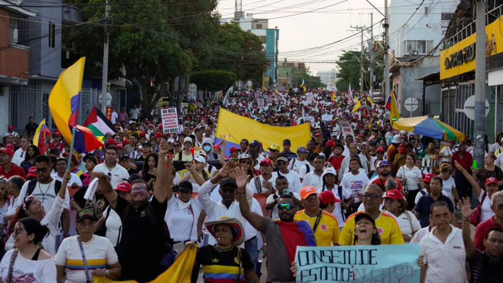 Colombia vive su primer paro nacional contra De la Espriella en medio de denuncias de “intimidación”