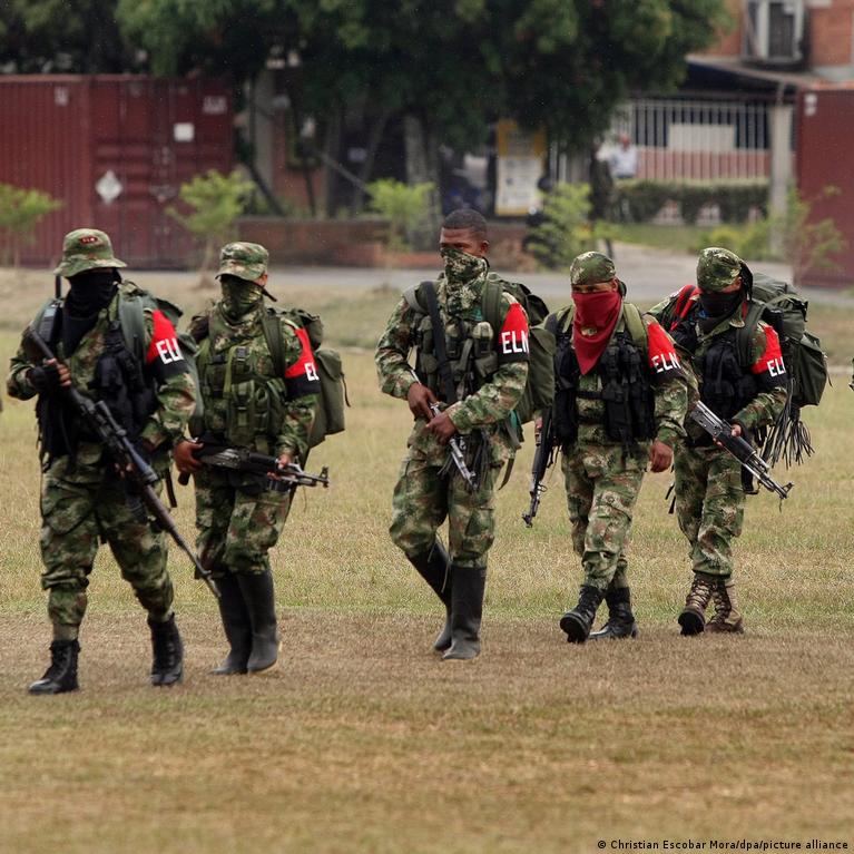 Diez guerrilleros son abatidos en bombardeo contra el ELN en Colombia