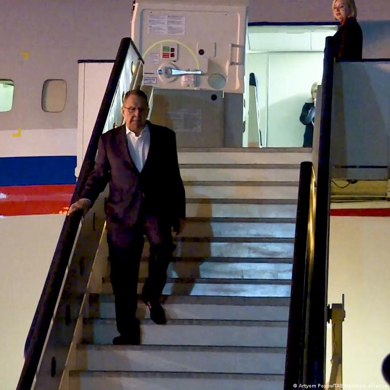 Canciller ruso llega a Estados Unidos para la reunión de ministros del G20 en Atlanta