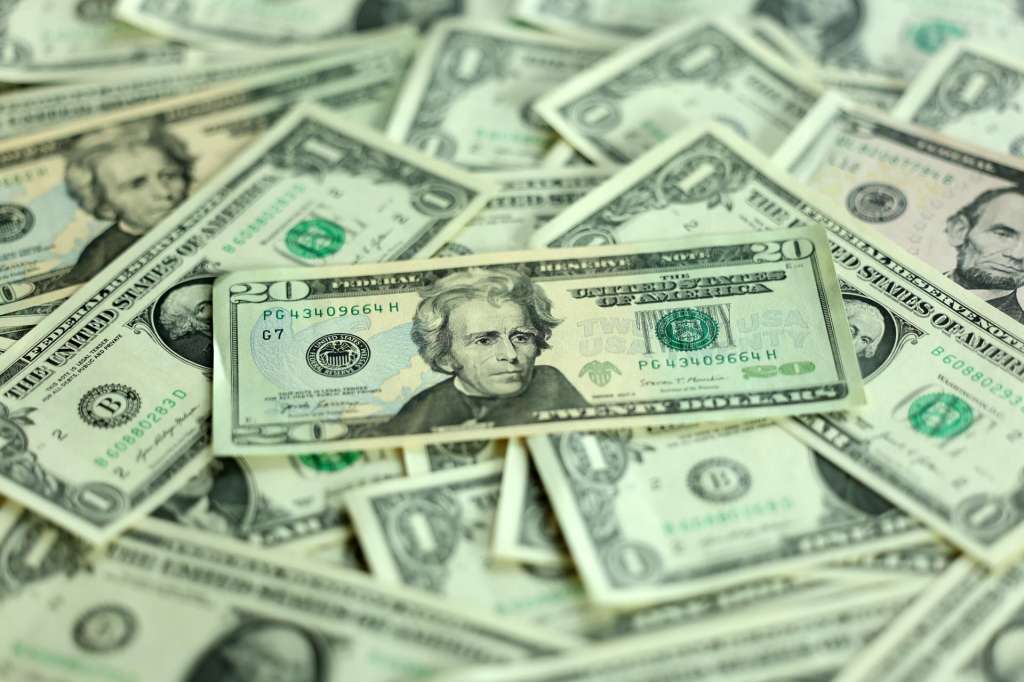 El costo de la deuda de Estados Unidos sube a máximos desde 2002