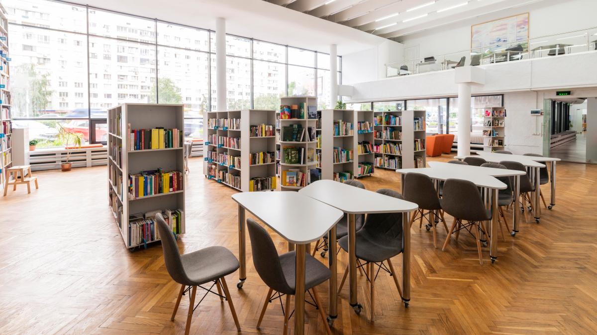 EE.UU. registra un récord de libros vetados en escuelas: casi 12.000 en el último periodo